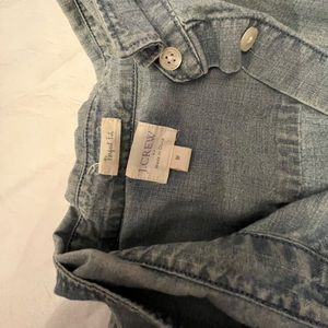 J. Crew Chambray Denim Shirt Women’s Size M Perfect Fit Button Down Cotton Blue